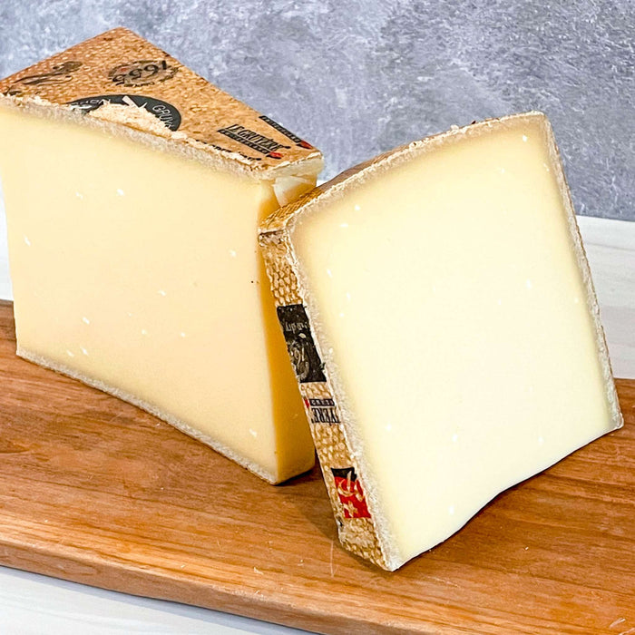 1655 GRUYERE / Le Cret / Switzerland / Raw Cow / Firm / antonellishcheese.com
