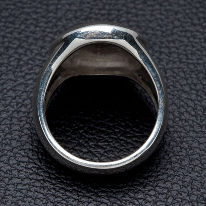 View of the ring's shank and back, highlighting the smooth comfort fit design.