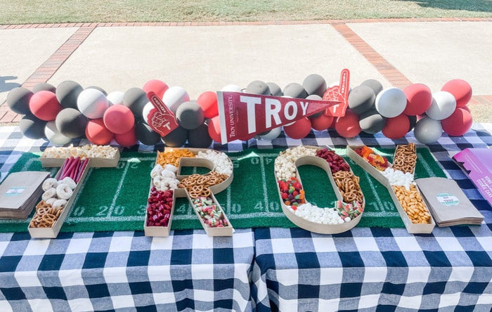 Jenn & Co. Party Balloon Table Runner (Custom)