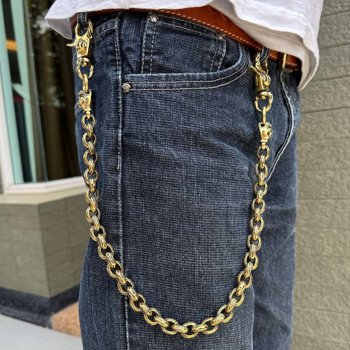 A man wearing the 24-inch brass biker wallet chain on his jeans.