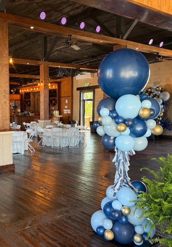 Jenn & Co. Balloons Crazy Balloon Tower (indoor or outdoor)