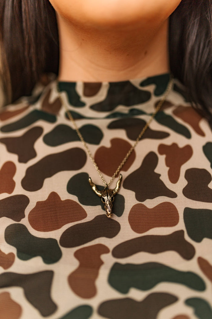 Desert Steer Skull Pendant NecklaceSilver