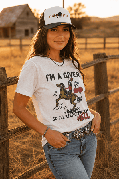 I'm a Giver Keep Givin' 'Em Hell Graphic TeeWhite SmokeS