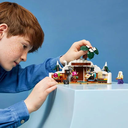 Lego: One Piece - Dr. Hiriluk's Hideout Building Figure
