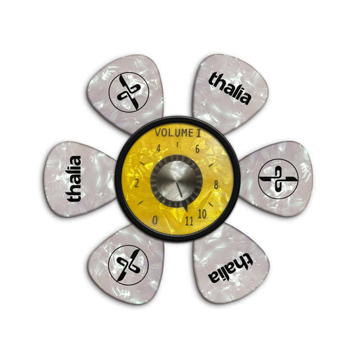 Thalia Max Volume | Pick Puck 2.0