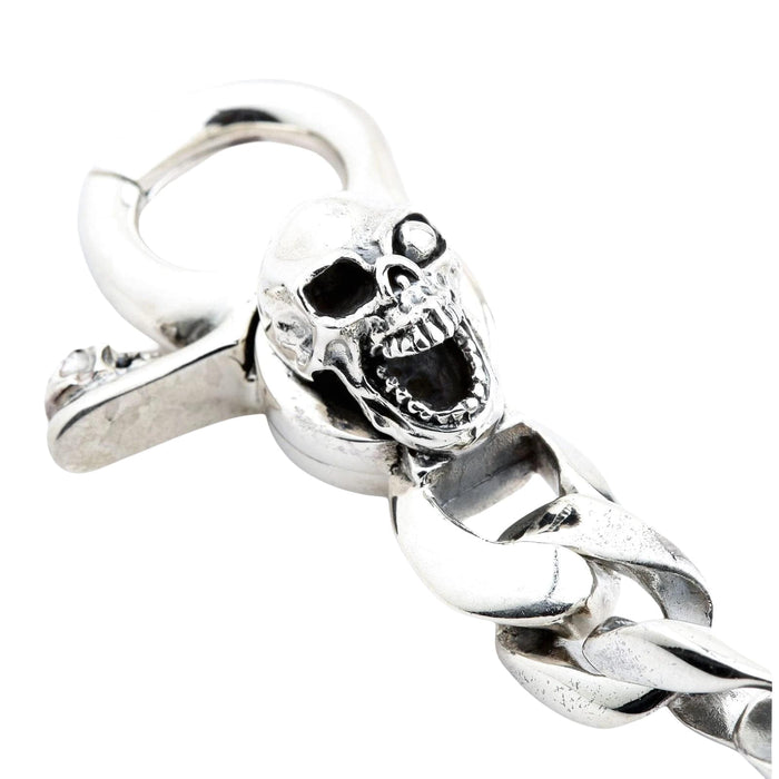 Close up of pop eye skull clasp on sterling silver keychain