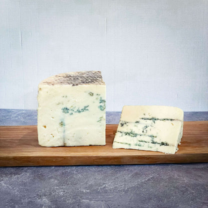 SMOKEY BLUE / Rogue Creamery / Oregon / Past. Cow / Blue