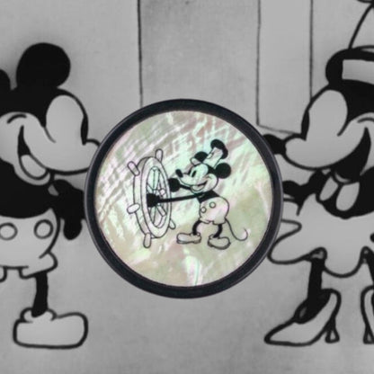 Thalia Steamboat Willie on Pearl | Pick Puck 2.0