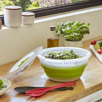 Tefal Collapsible Salad Spinner 4L K2520155 in use