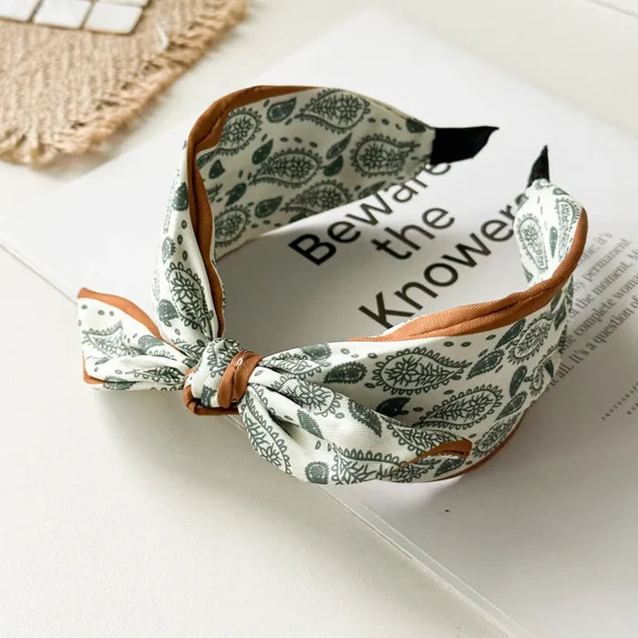 TL A A Artistic Retro Headband