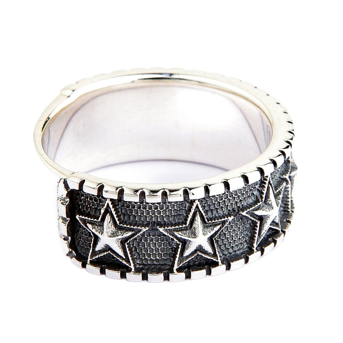 Vintage Silver Star Ring with Oxidized Gothic Design